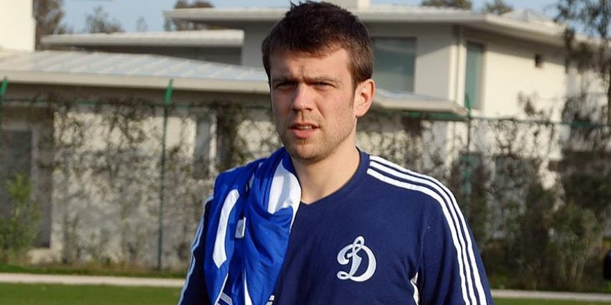 Misimovic futbolu bıraktı