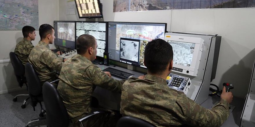 Mehmetçik teröristlere göz açtırmıyor