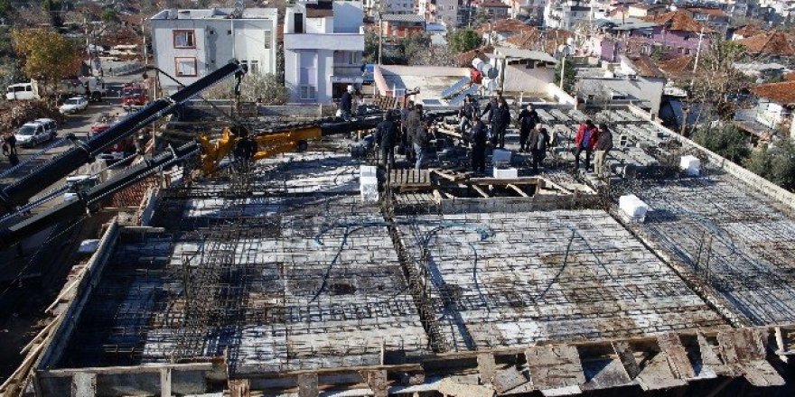 Antalya’da vinç kazası: 1 ölü
