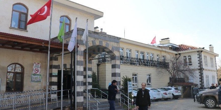 Yaralanan polis memurunun sağlık durumu iyiye gidiyor