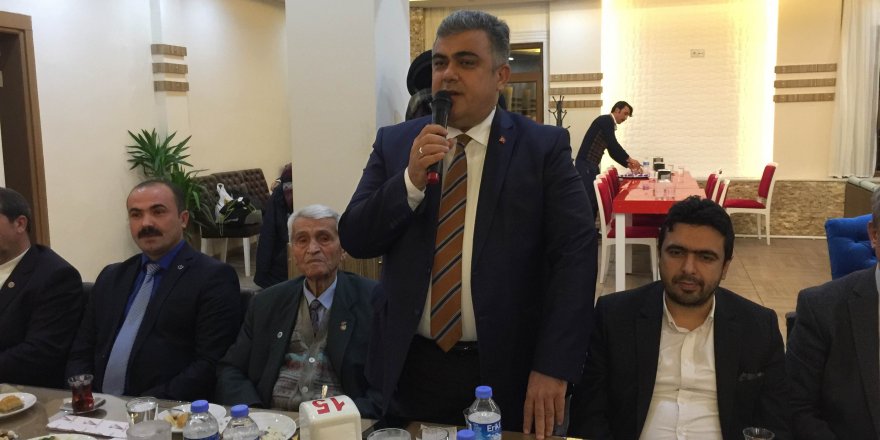 Başkan Özgüven’dan gazeteciler onuruna yemek
