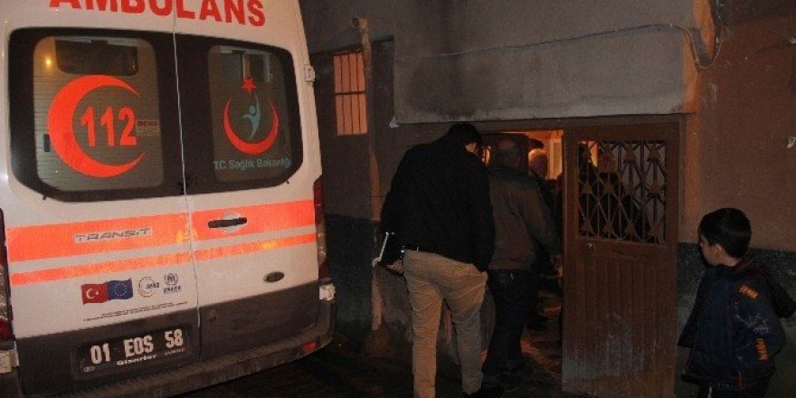 Evinin banyosunda ölü bulundu