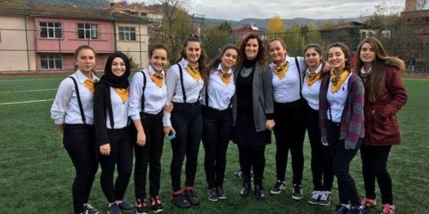 Cide’de halk oyunları kursu büyük ilgi görüyor
