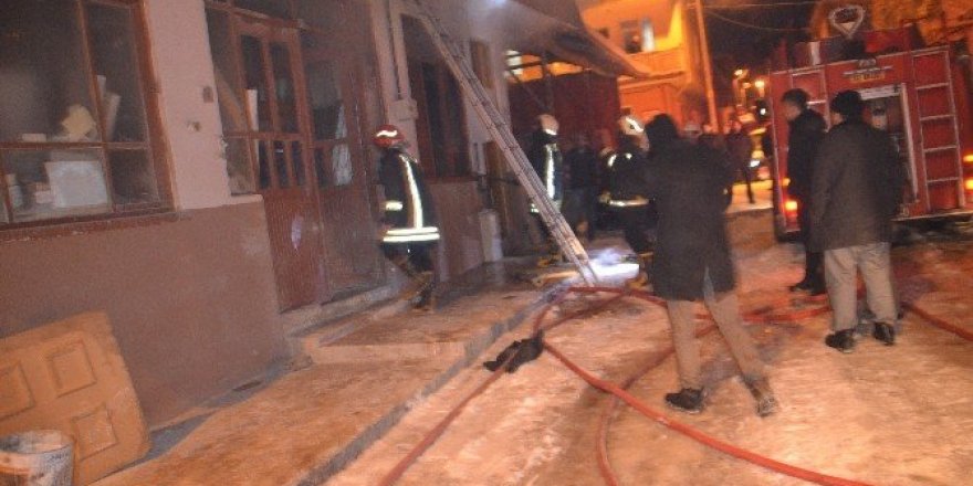 Marangozlar Sanayi Sitesindeki korkutan yangın