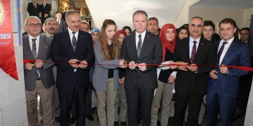 Vali Gül: "15 Temmuz içimizdeki hainlerin kullanıldığı bir süreç"