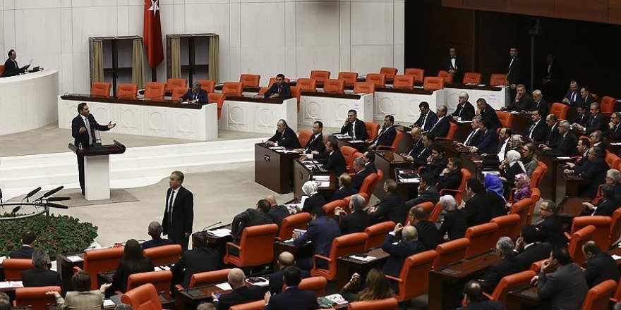 Anayasa değişiklik teklifinde yedinci madde görüşülüyor