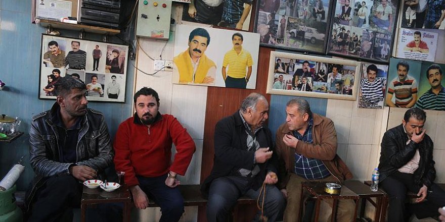 Irak'ta Tatlıses hayranlarını buluşturan çay ocağı