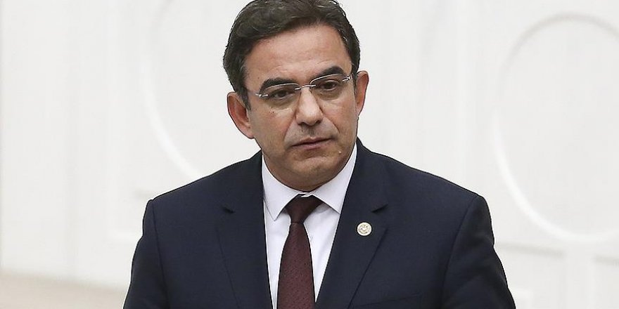 "Anayasalar ortak akılla yapılırsa ülkeye barış getirir"