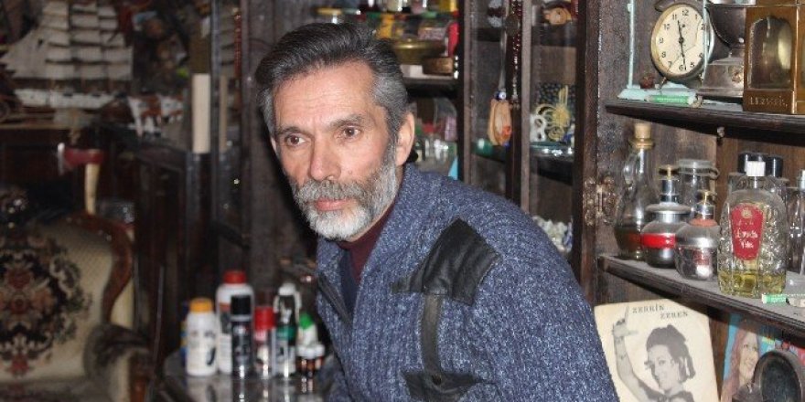 Ayakkabı tamircisi iş yerini müzeye çevirdi