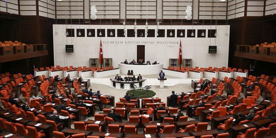 Anayasa değişiklik teklifinde 12. madde görüşülüyor