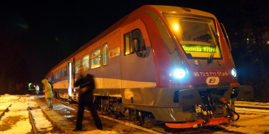 Kosova ile Sırbistan arasında tren gerginliği