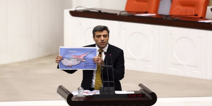 "Kıbrıs’ı satıyorsunuz" diyen CHP'li vekile kapak