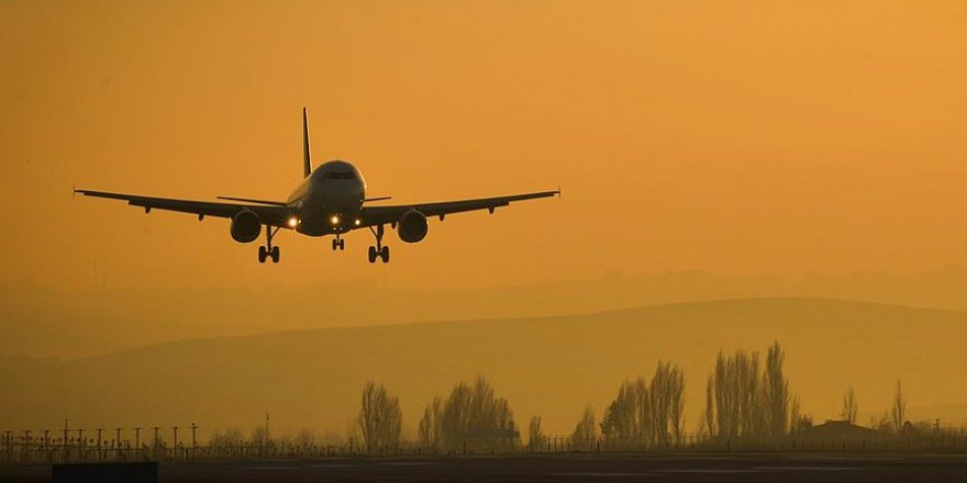Umman-Almanya seferi yapan yolcu uçağında bomba paniği