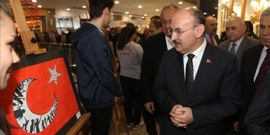 'Malazgirt'ten 15 Temmuz'a Şehitlik' resim sergisi açıldı