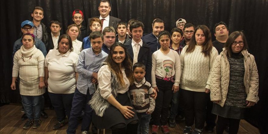 Down sendromlu gençler 'perde' demeye hazırlanıyor