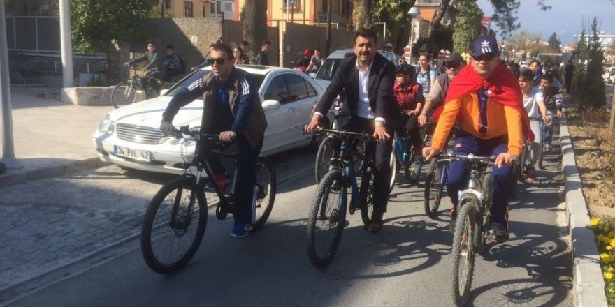 Milas’ta şehitler anısına pedal çevirdiler