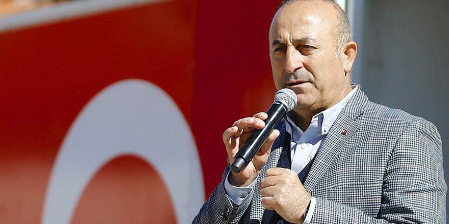 Dışişleri Bakanı Çavuşoğlu: Senin gazetecilerin ırkçı, basının yalancı