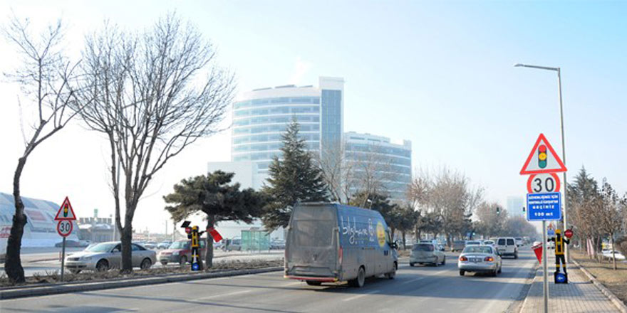 Konya Büyükşehir Belediyesi'nden önemli duyuru! Bu yol trafiğe kapanıyor