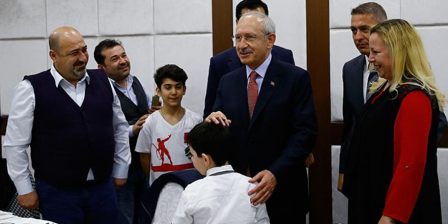 CHP Genel Başkanı Kılıçdaroğlu şehit yakınları ve gazilerle buluştu