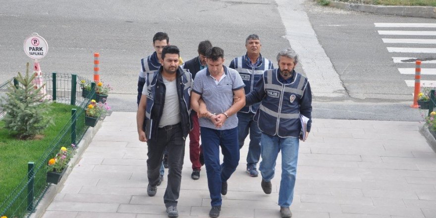 Kombi hırsızları yakalandı