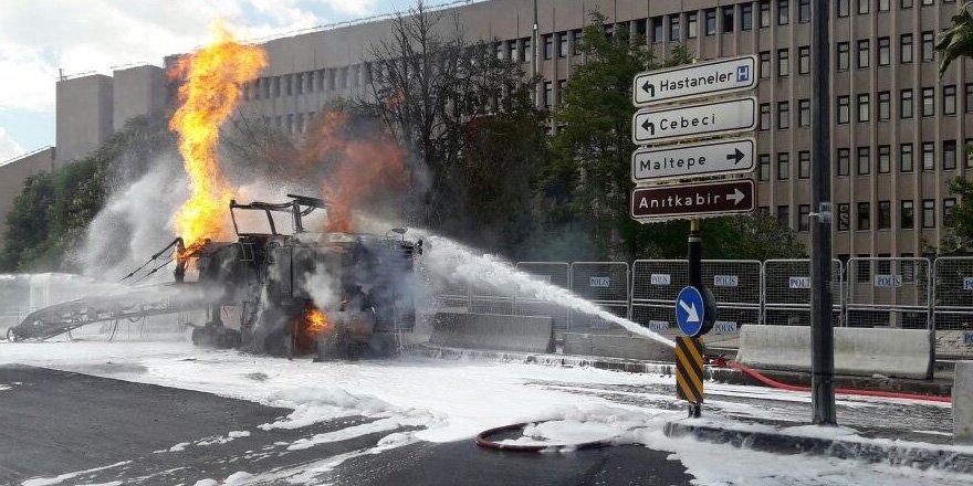 Ankara Adliyesi önünde korkutan patlama!