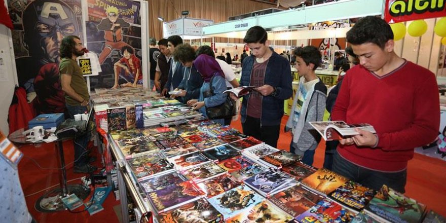 9. Kocaeli Kitap Fuarında Japon çizgi roman standına yoğun ilgi