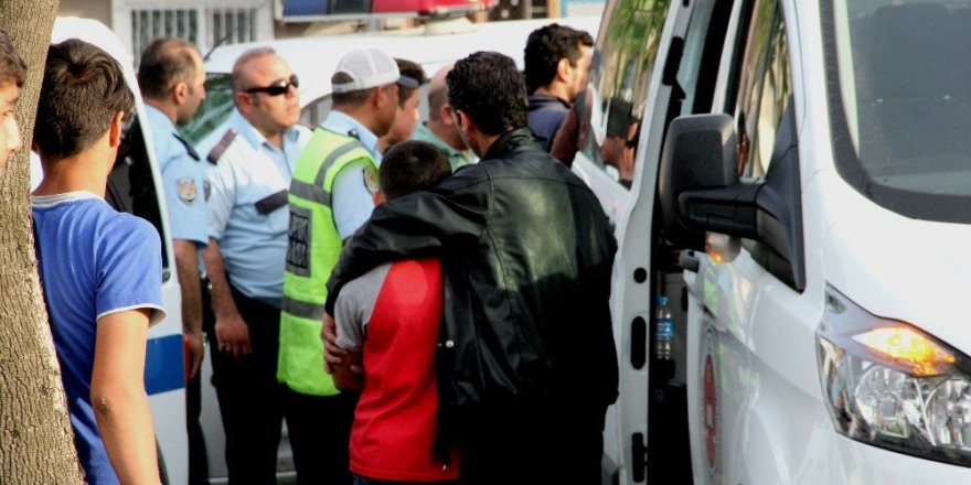 Yolun karşısına geçerken aracın çarptığı 8 yaşındaki çocuk hayatını kaybetti