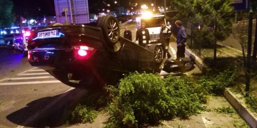 Otomobil takla attı sürücü kaçtı