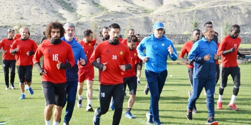 Evkur Yeni Malatyaspor Süper lig için kolları sıvadı