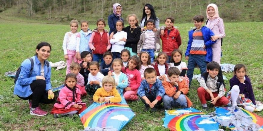 Narman’da uçurtma şenliği