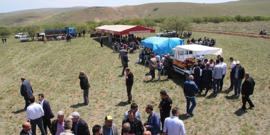 Yunak’ta geleneksel buluşma gününün 8. si düzenlendi