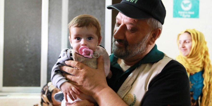 Suriye’de bin 100 çocuk sünnet edildi