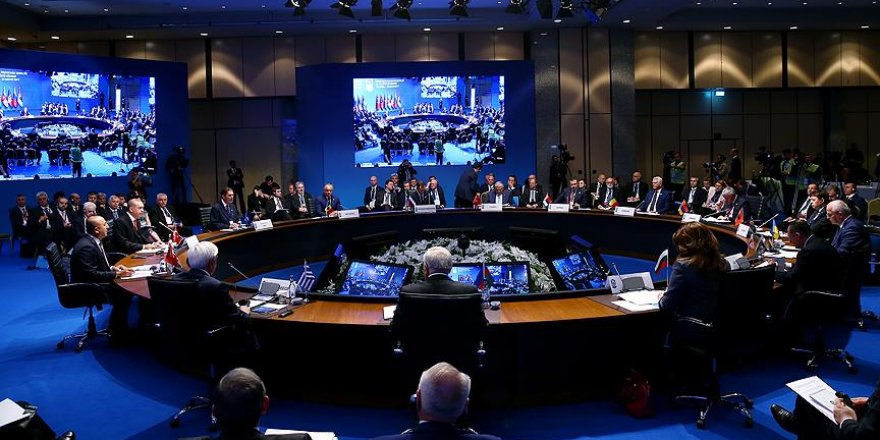 KEİ 25. Kuruluş Yıldönümü Zirve Bildirisi kabul edildi