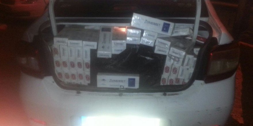 Erzurum’da kapan atılarak durdurulan otomobilde 18 bin 250 paket kaçak sigara ele geçirildi