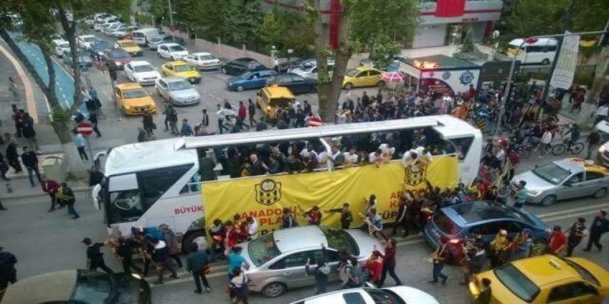 Yeni Malatyaspor düzenlenen törenle kupasını aldı