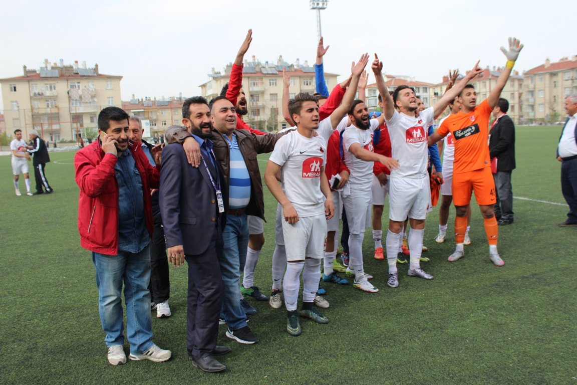 Akşehir, seri penaltılarda kurtuldu!
