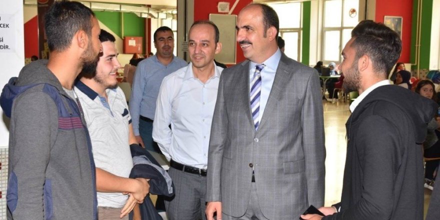 Başkan Altay, Konya’ya ilk kez gelen gençlerle buluştu