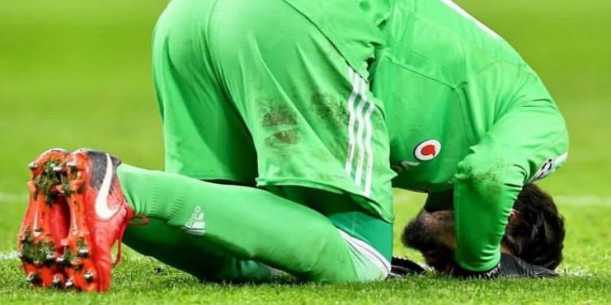Şampiyonlar Ligi Tolga'yı bu fotoğrafla paylaştı