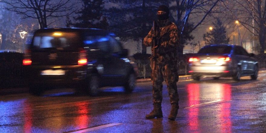 Şanlıurfa'da uyuşturucu ve kaçak sigara operasyonu