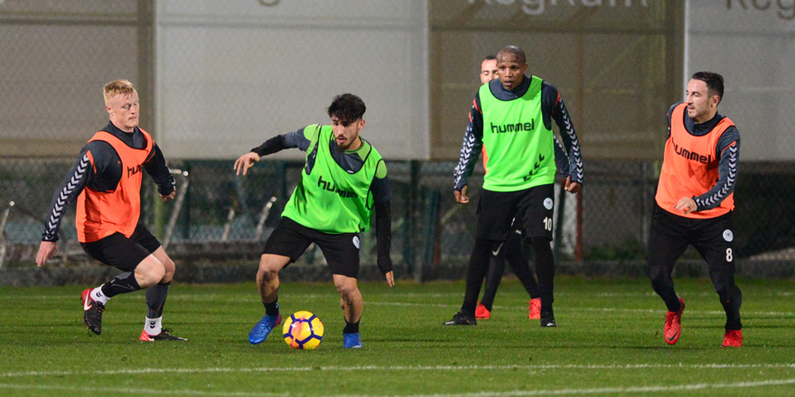 Konyaspor, taktik çalışıyor