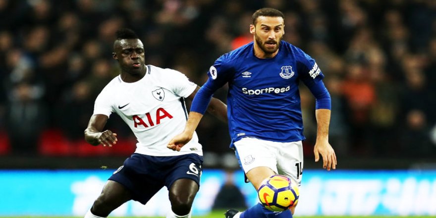 Cenk Tosun'a ilk maçında övgü yağdı!