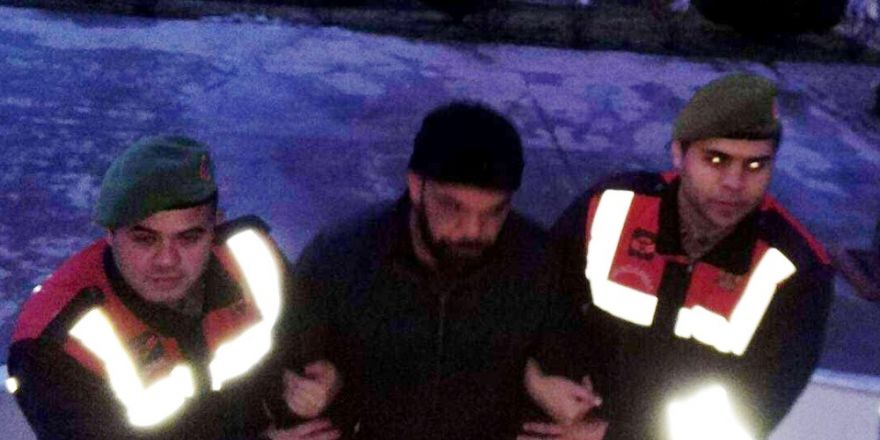 Kayıp şahıs göçmen kaçakçılığı yaparken yakalandı