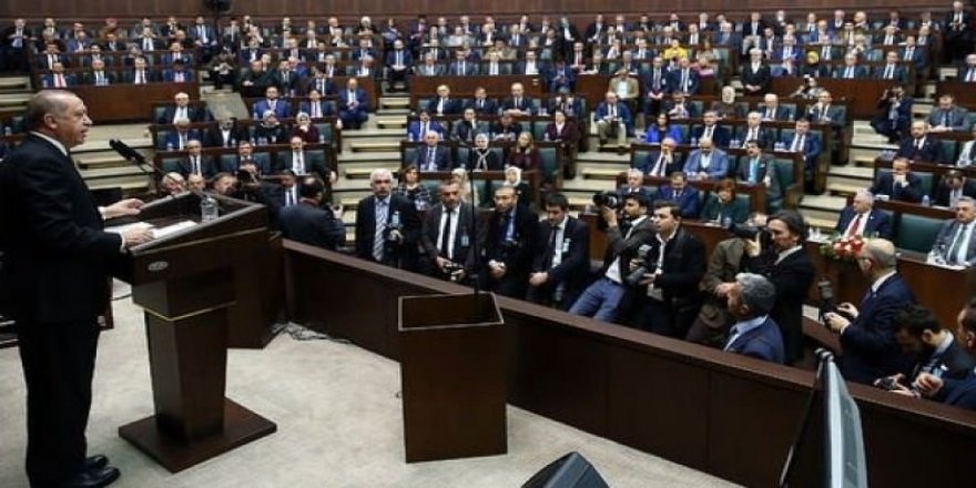 AK Parti grup toplantısı iptal edildi