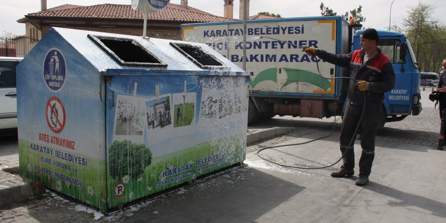 Karatay’da çöp konteynerleri dezenfekte ediliyor