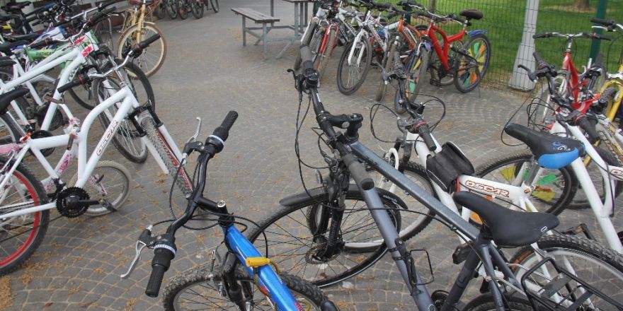 Çalıntı 38 bisiklet polis merkezinde sahiplerini bekliyor