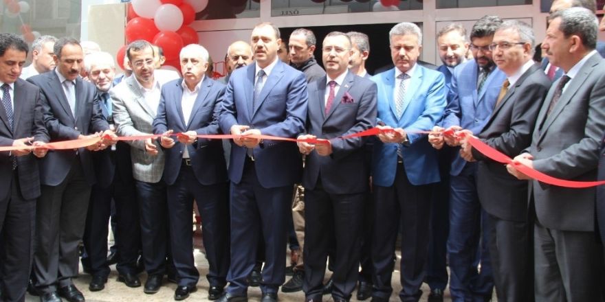 Elazığ’da Gençlik ve Eğitim Merkezi açıldı