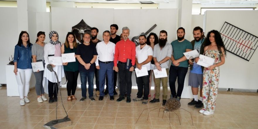 Öğrencilerin ’metal’ sergisi