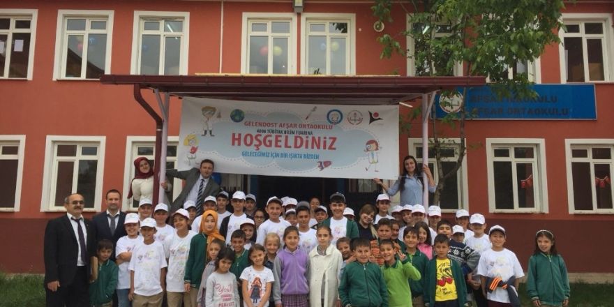 Isparta’daki köy okulunda bilim fuarı