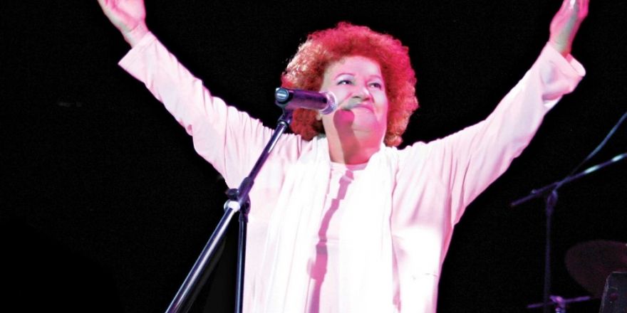 Karşıyaka, Selda Bağcan konserine hazırlanıyor