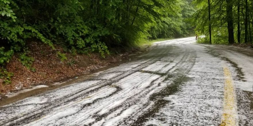 Ordu’nun tepelerinde dolu yağışı